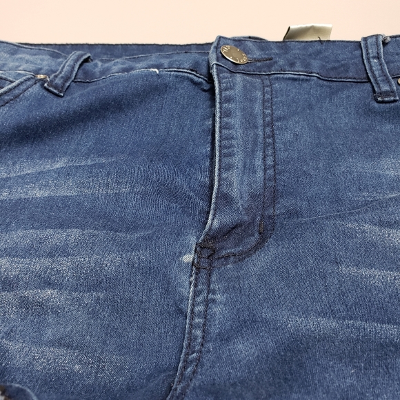 VIP juniors highly ripped dark wash stretchy jeggings - Picture 6 of 8